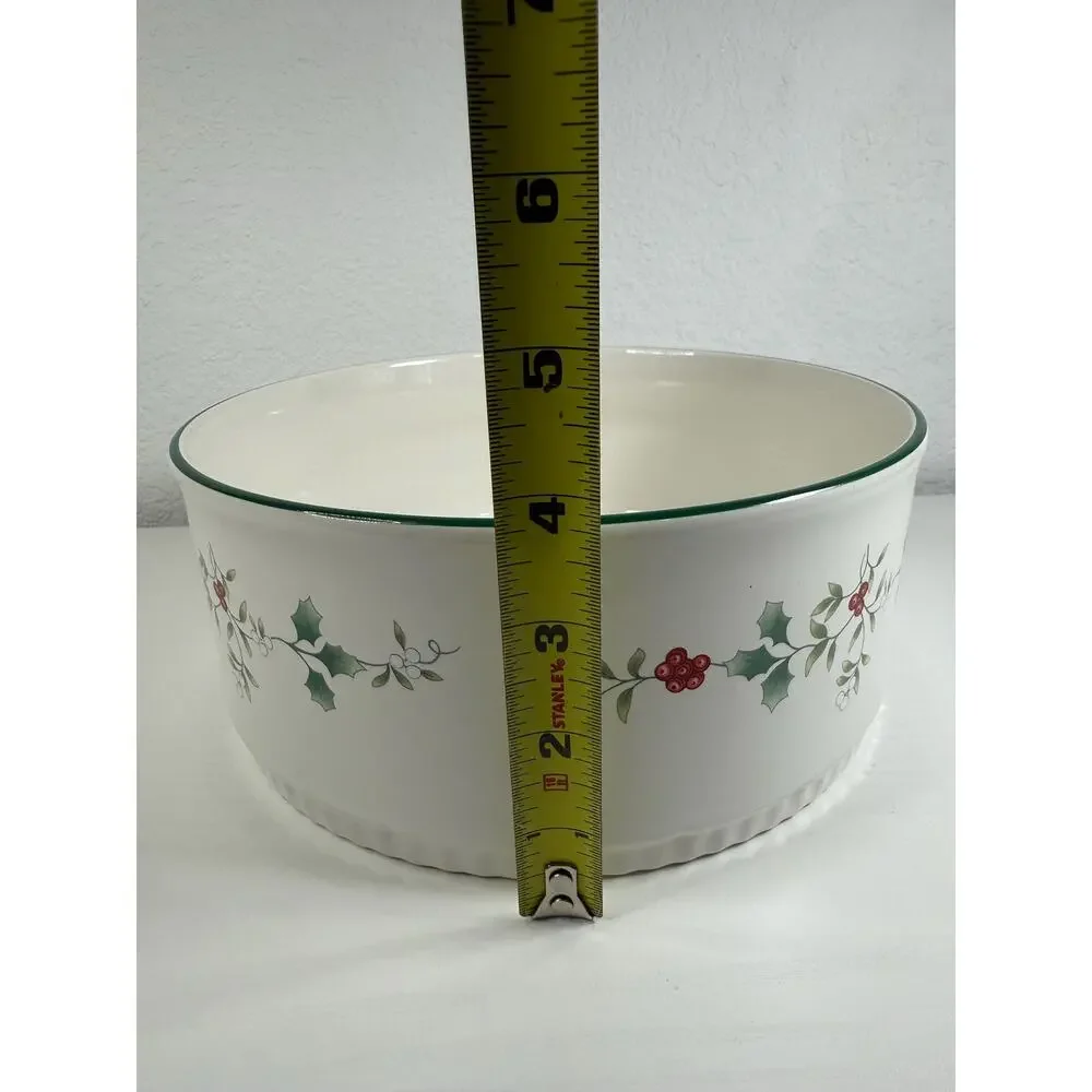 Vintage Pfaltzgraff Stoneware Round Bowl Green Rim Holly Berry Christmas